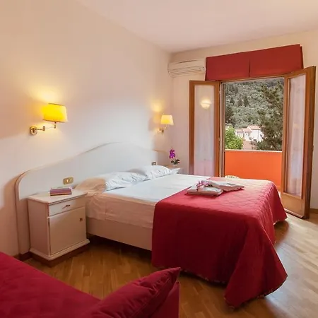 Le Rotonde Hotel Massaciuccoli