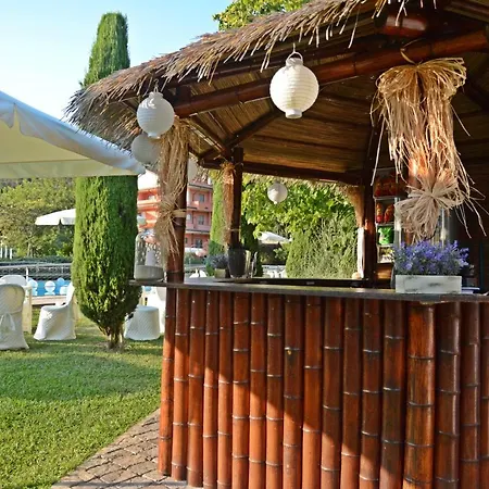 Le Rotonde Hotel Massaciuccoli