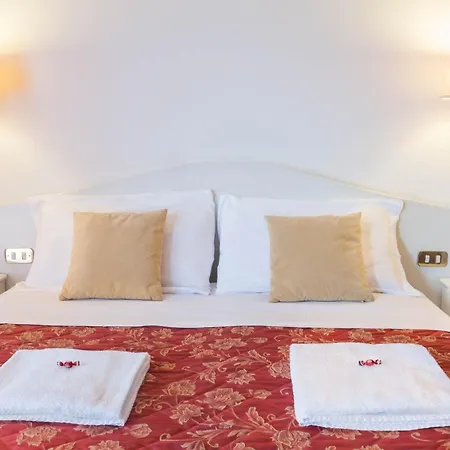 Le Rotonde Otel Massaciuccoli