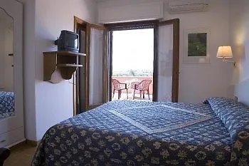 Otel Le Rotonde 3*