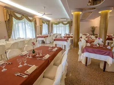 Otel Le Rotonde Massaciuccoli